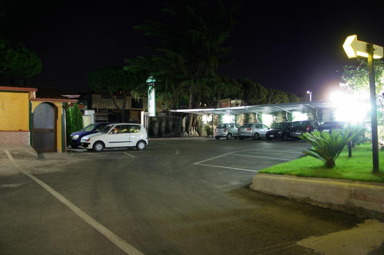 Meridiano Hotel Napoli Bagian luar foto