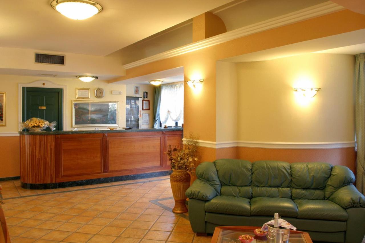 Meridiano Hotel Napoli Bagian luar foto