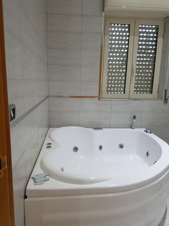 Meridiano Hotel Napoli Bagian luar foto